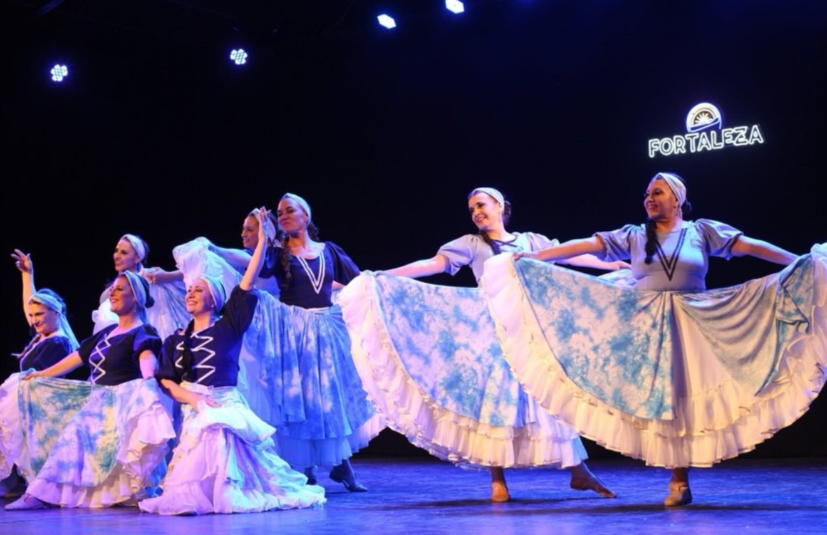 La Peña de Bohemia: Música en Vivo, Comidas Típicas y Baile
